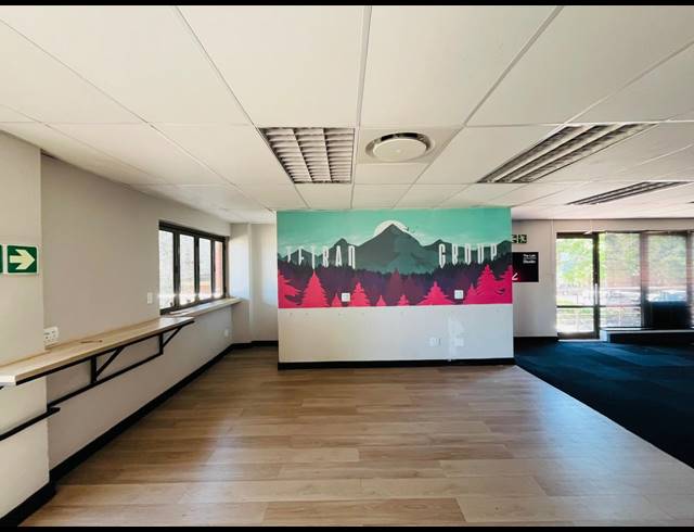 329M² OFFICE TO LET IN MAGALIESSIG